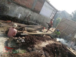 bangun rumah tinggal 2 lantai