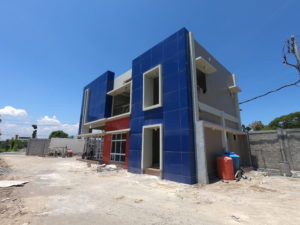bangun kantor 2 lantai minimalis