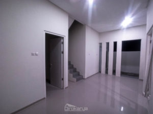 bangun rumah tumbuh 2 lantai