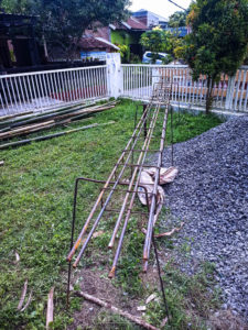 bangun rumah tumbuh 2 lantai