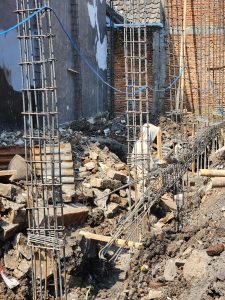 pembuatan pondasi rumah kost suhat