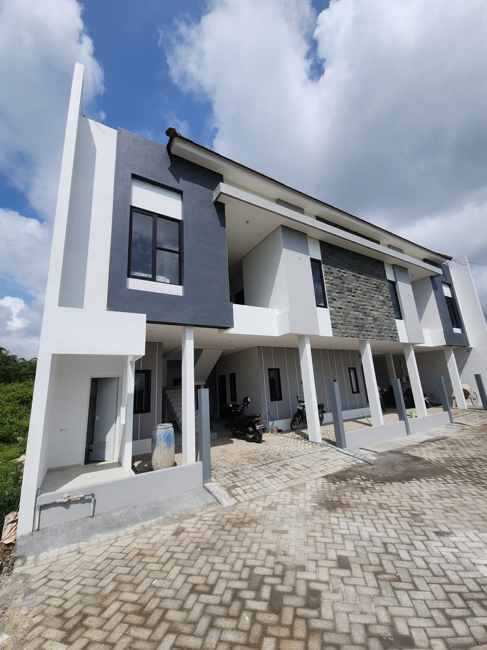 rumah kost 2 lantai 21 kamar merjosari